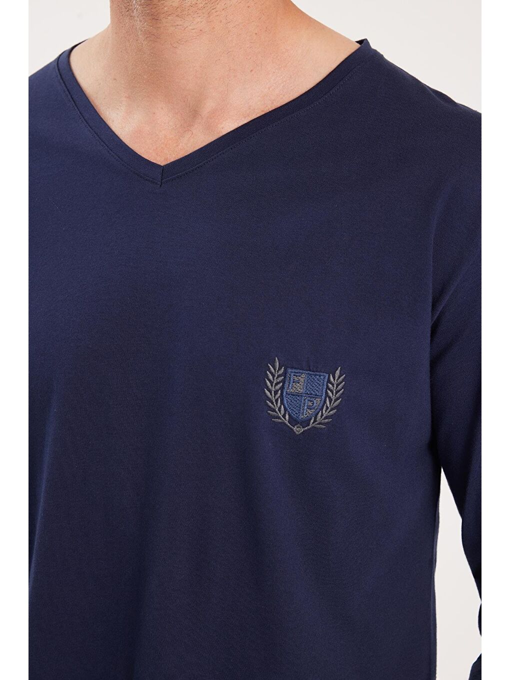 Erkek Standart Fit %100 Pamuk V Yaka Beli Lastikli Lacivert Pijama Takımı-2