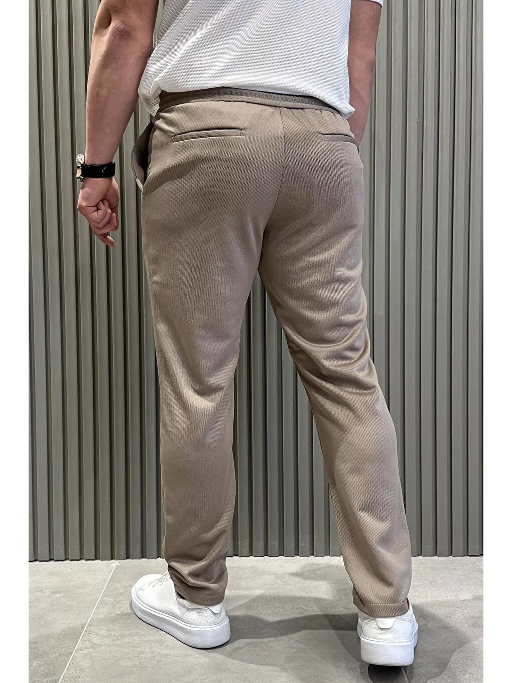 Bej Bel Bağcıklı Düz Paça Erkek Jogger Pantolon-2
