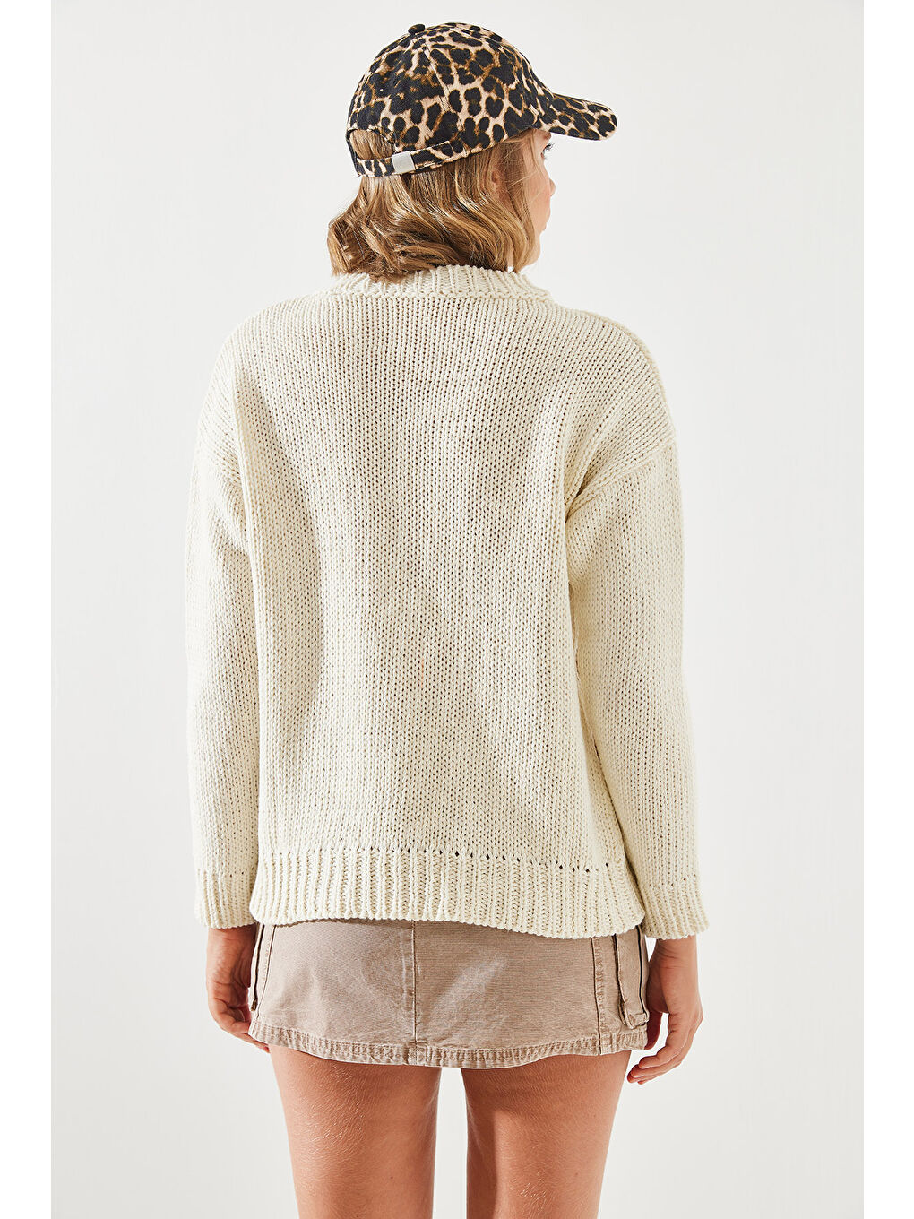 Bej Kadın Baklavalı Kazak-4