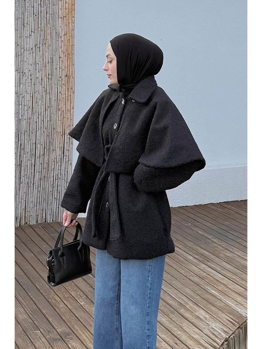 Bağlama Detaylı Pelerinli Kaban Siyah-1