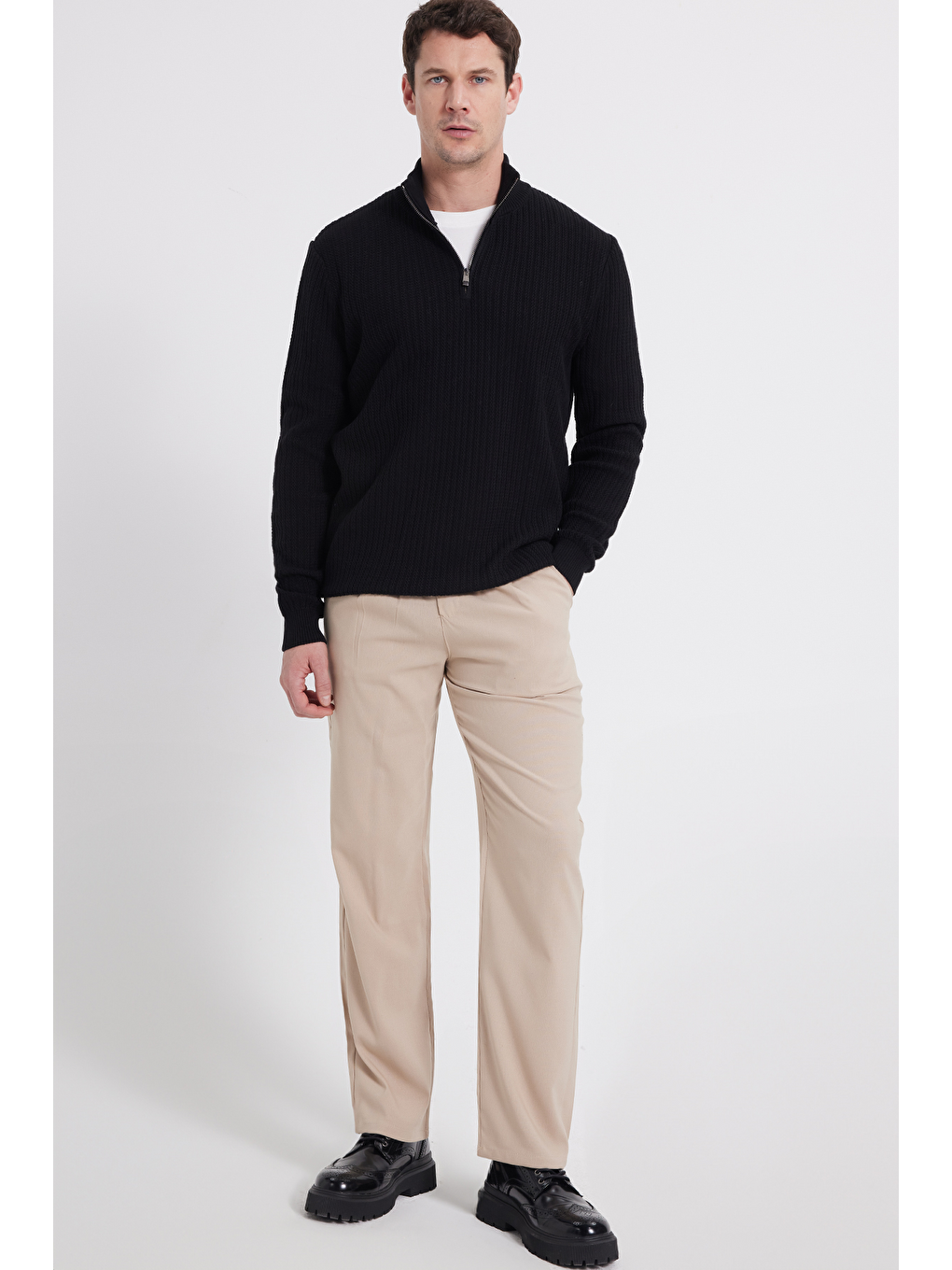 Erkek Slim Fit Dar Kesim Dik Yaka Fermuarlı Siyah Kazak-2