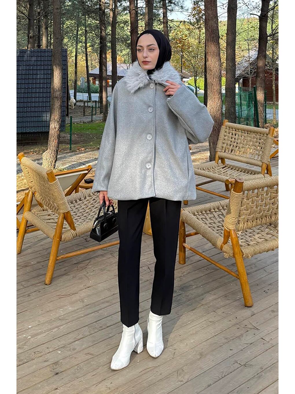 Kürk Yakalı Kaban Gri