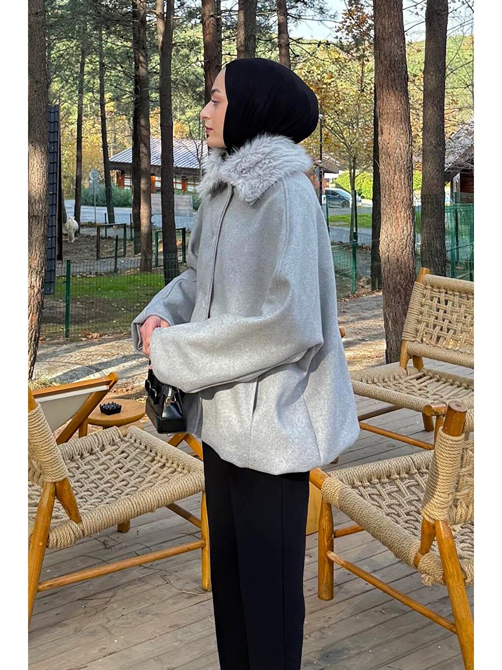 Kürk Yakalı Kaban Gri-1