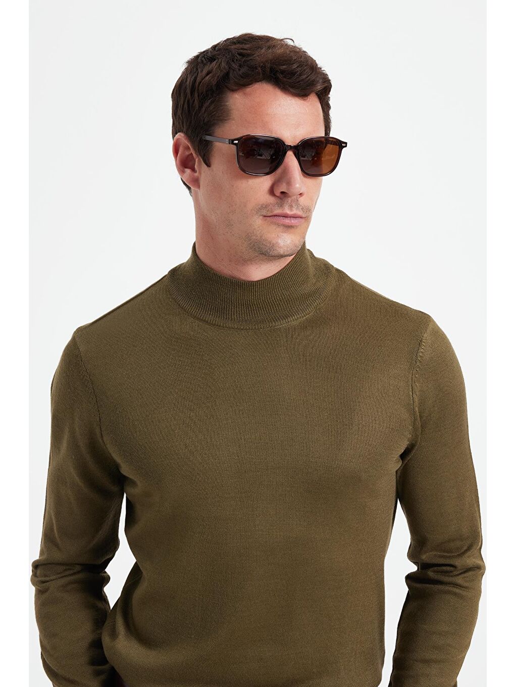 Erkek Standart Fit Normal Kesim Yarım Balıkçı Yaka Düz Haki Triko Kazak-2