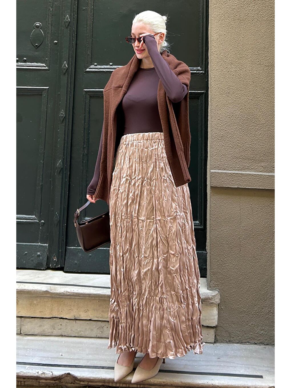 Parlak Bej Kırışık Desen Kadın Etek Mg2290-4