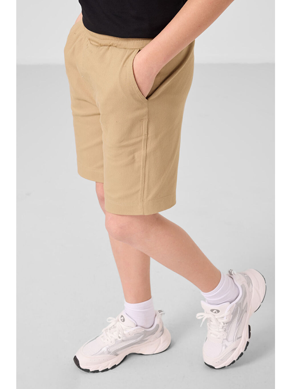 Siyah-Koyu Bej Pamuklu Oversize Fit Dokuma Hafif Esnek Chino Erkek Çocuk Şort Takım - 11279-3