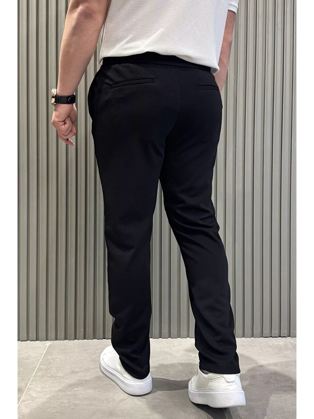 Siyah Bel Bağcıklı Düz Paça Erkek Jogger Pantolon-2
