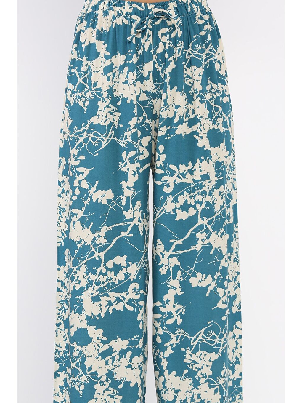 Petrol Bel Lastikli Bol Paça Kadın Viskon Yürüyüş Pantolonu-3