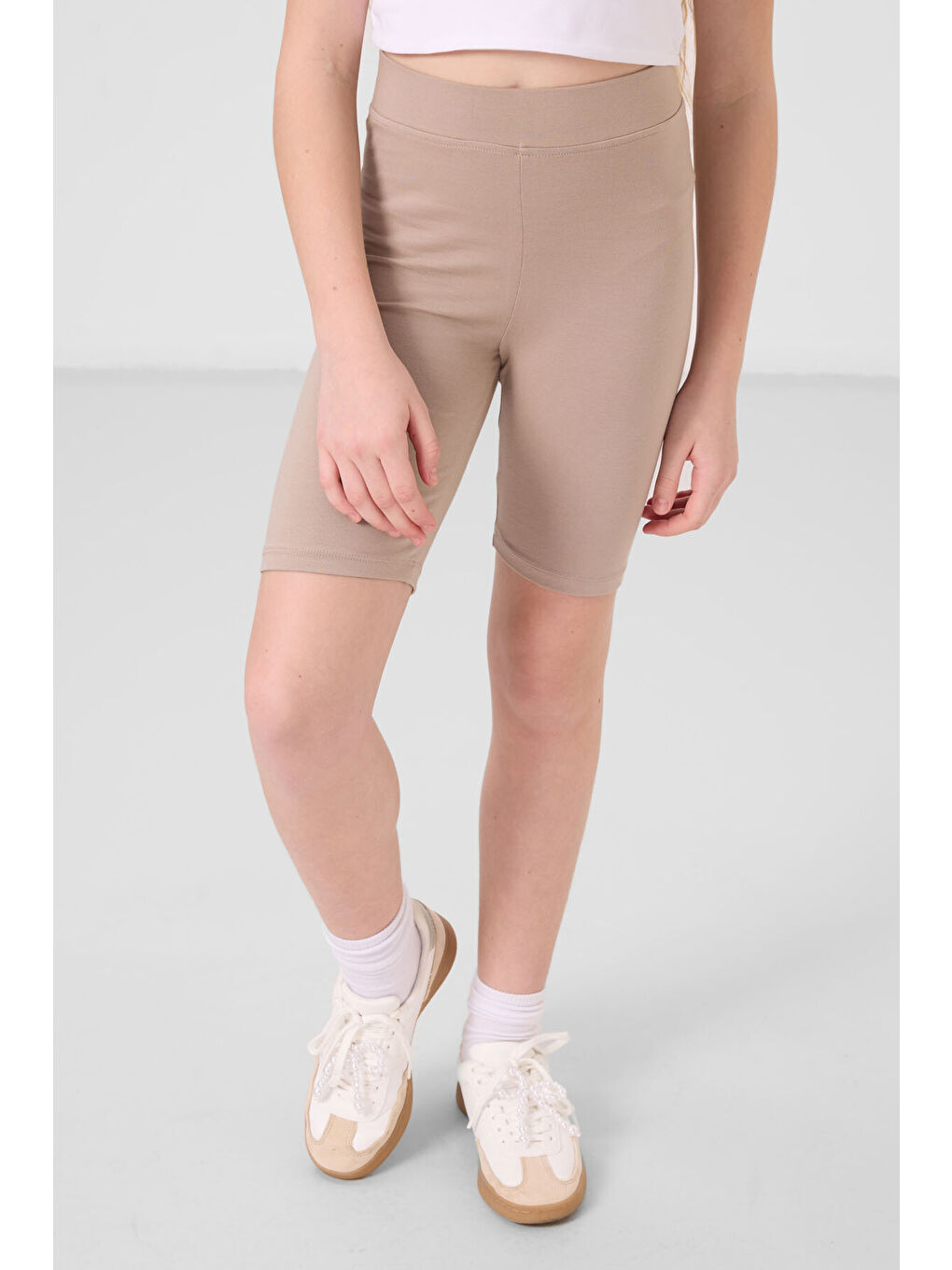 Koyu Bej Pamuklu Kısa Paça Standart Fit Basic Kız Çocuk Tayt - 75188-1