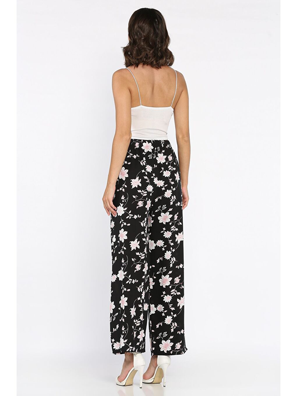 Siyah Kadın Çiçek Desenli Viskon Yürüyüş Pantolonu-2