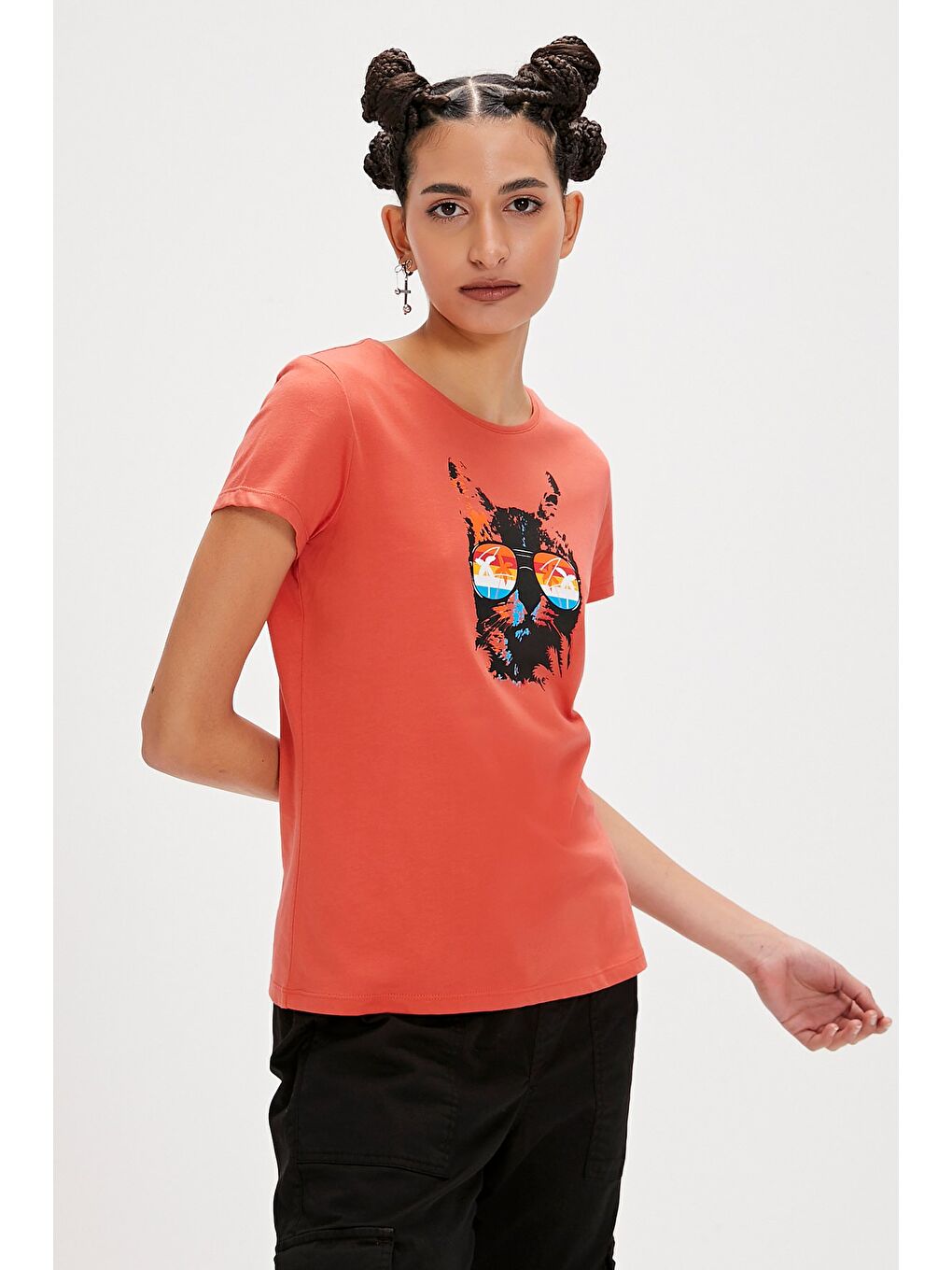 Kahverengi Cathy Tarçın Baskılı Kadın Tişört-2