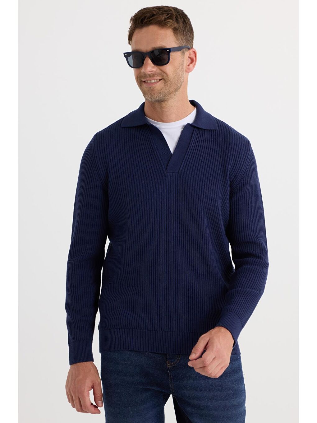 Erkek Standart Fit Normal Kesim Pamuklu Polo V Yaka Lacivert Kazak-3