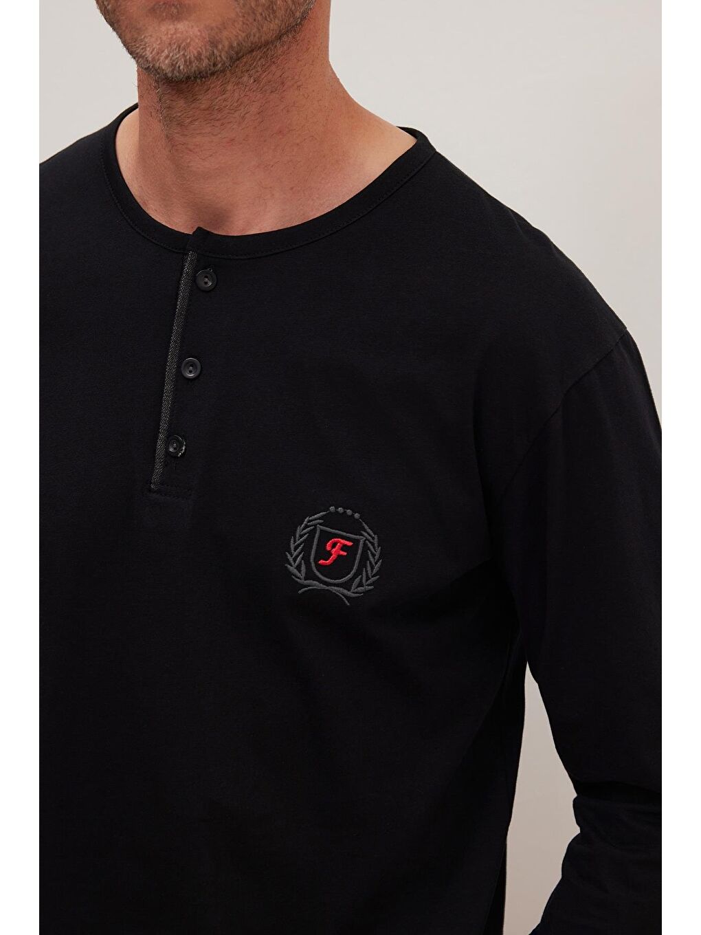 Erkek Standart Fit %100 Pamuk Bisiklet Yaka Beli Lastikli Siyah Pijama Takımı-2