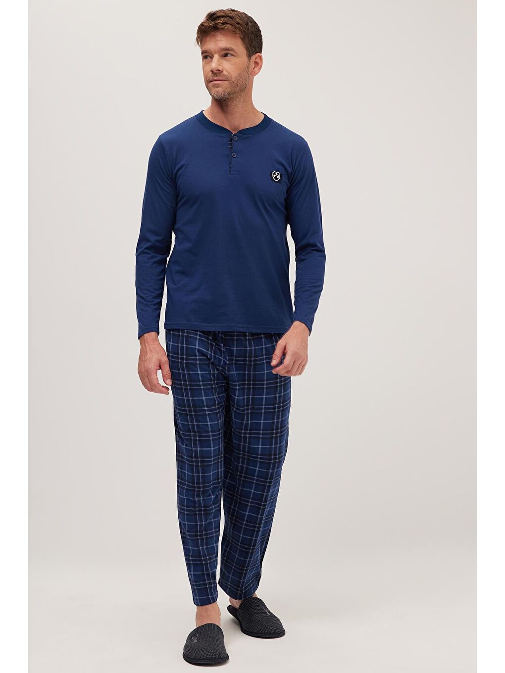 Erkek Regular Fit Pamuklu Düğmeli Yaka Beli Lastikli Desenli İndigo Pijama Takımı