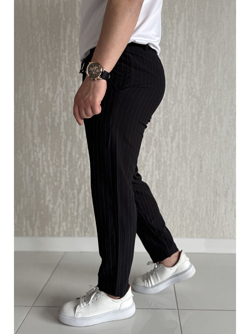 Siyah Bel Bağlamalı Çizgi Desenli Duble Paça Erkek Pantolon-1