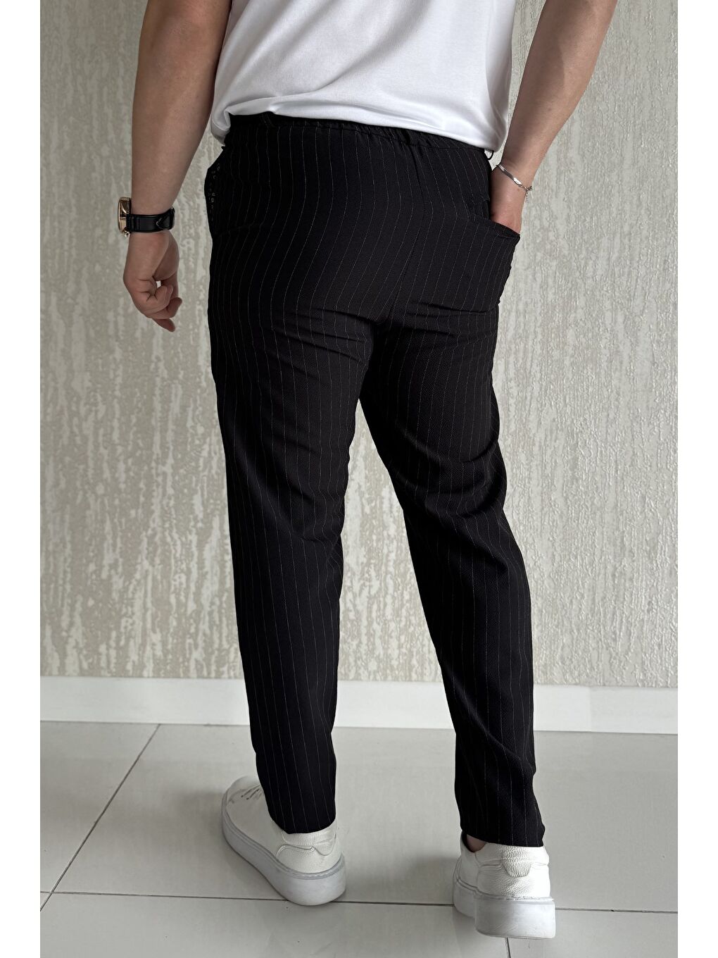 Siyah Bel Bağlamalı Çizgi Desenli Duble Paça Erkek Pantolon-2