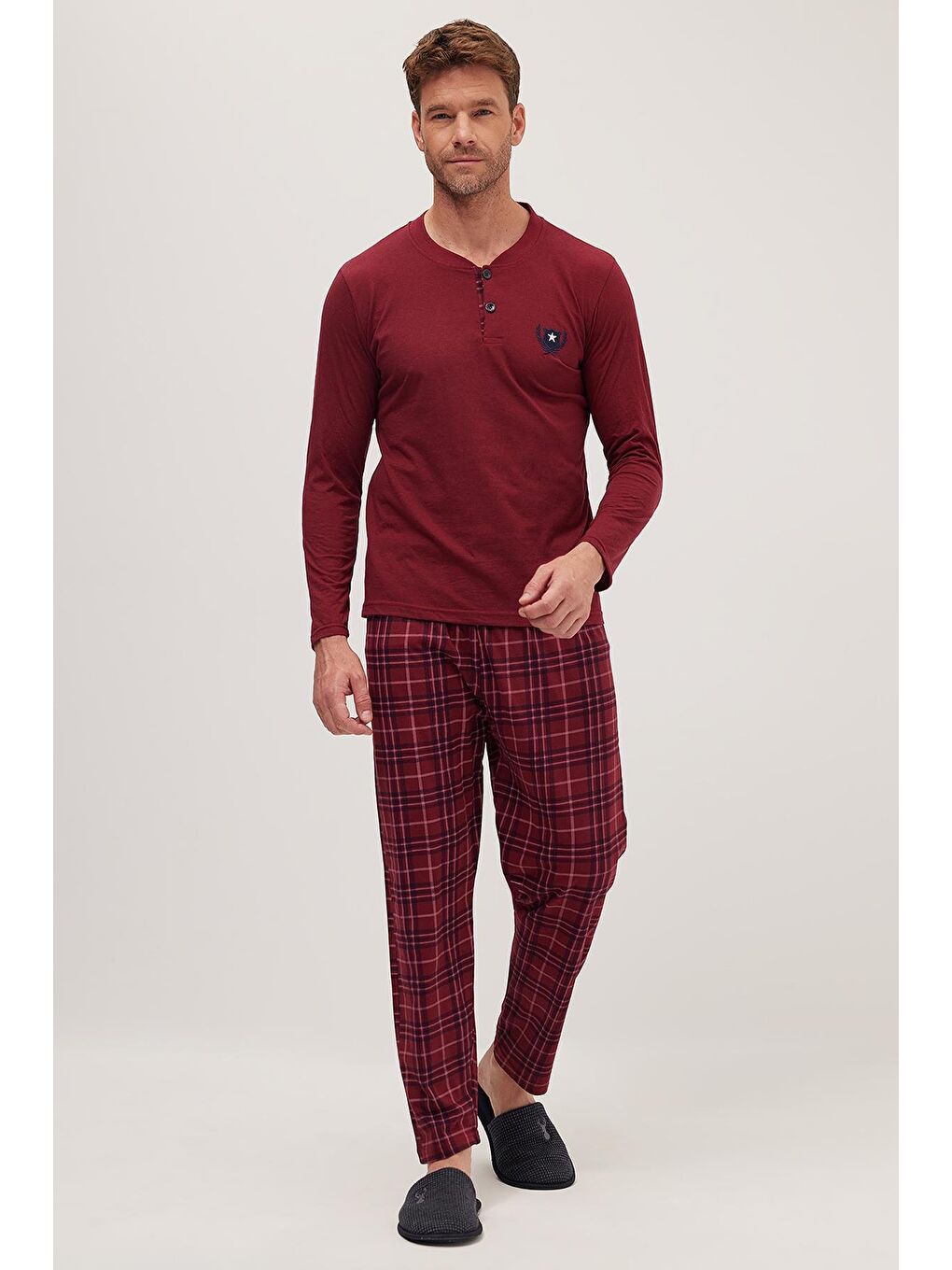 Erkek Regular Fit Pamuklu Düğmeli Yaka Beli Lastikli Desenli Bordo Pijama Takımı