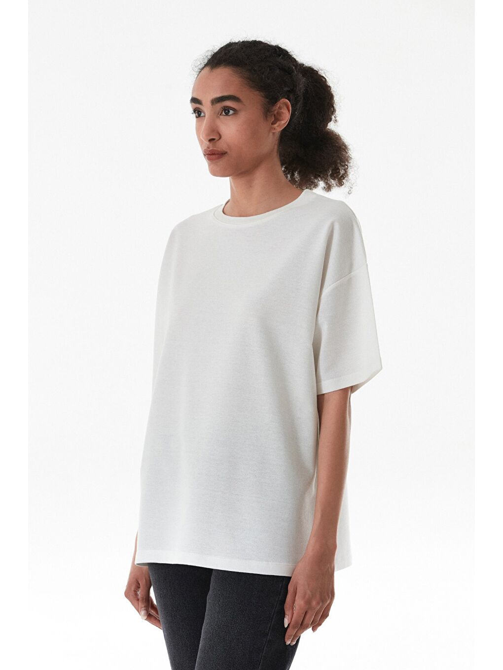 Ekru Basic Bisiklet Yaka Oversize Tişört-2