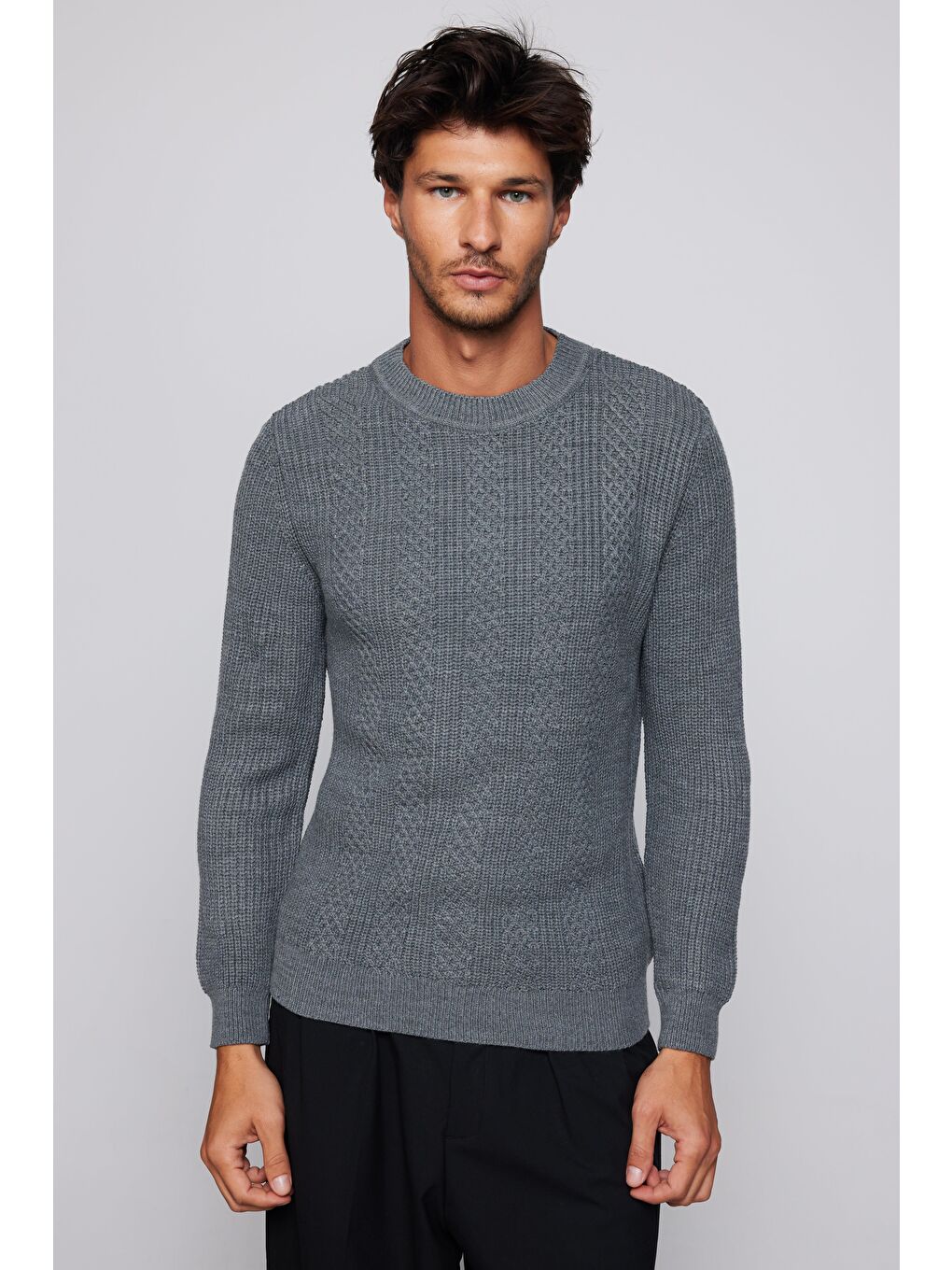 Erkek Slim Fit Bisiklet Yaka Desenli Gri Triko Kazak