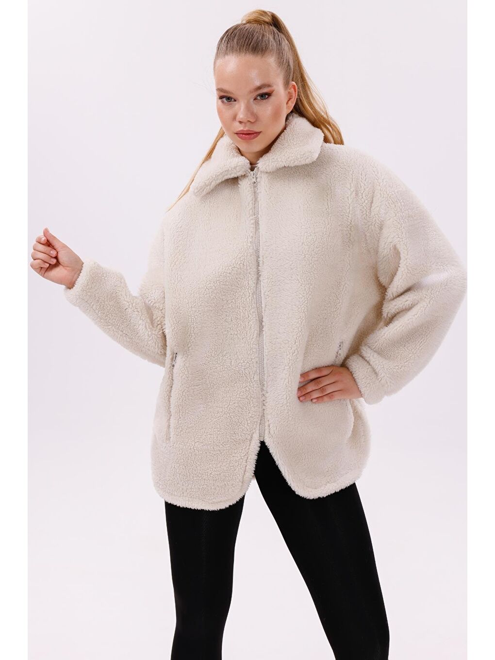 Ekru Kadın Pelüş Rüzgar Geçirmez Welsoft Çift Kışlık Mont Kaban-1