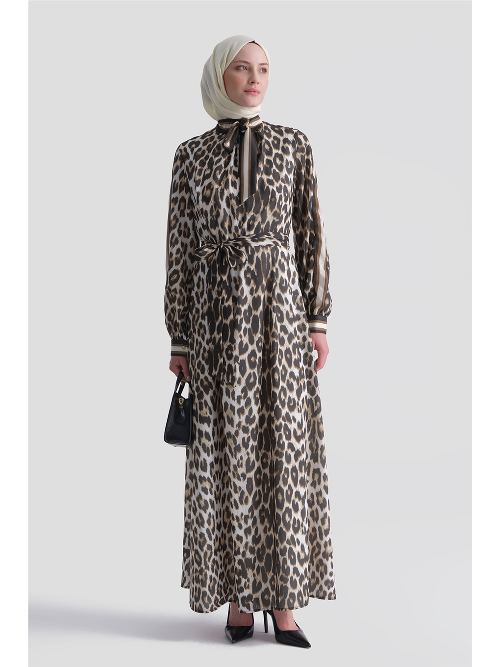 Kahverengi Leopar Desenli Elbise Kahve