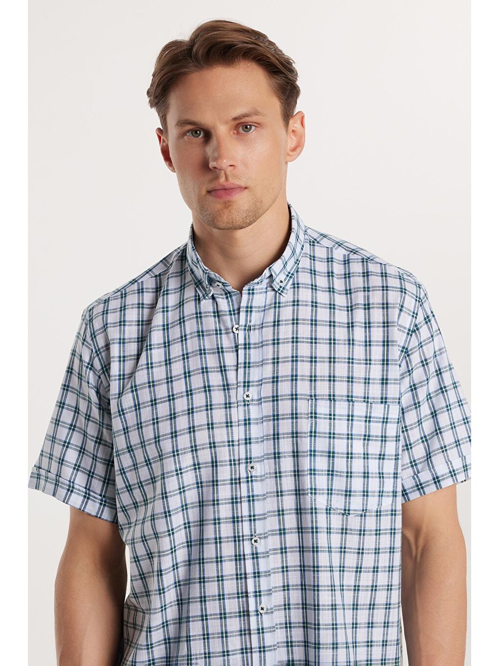 Mavi Erkek Regular Fit Klasik Kesim %100 Pamuk Keten Doku Tek Cepli Kareli Kısa Kollu Düğmeli Yaka Gömlek-1