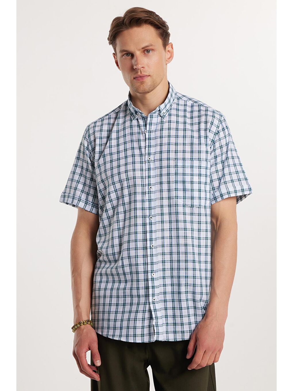 Mavi Erkek Regular Fit Klasik Kesim %100 Pamuk Keten Doku Tek Cepli Kareli Kısa Kollu Düğmeli Yaka Gömlek-3