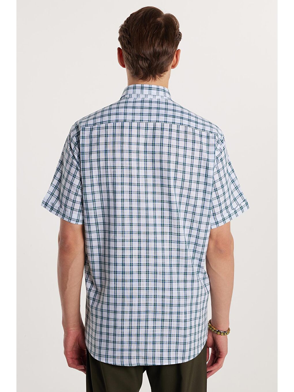 Mavi Erkek Regular Fit Klasik Kesim %100 Pamuk Keten Doku Tek Cepli Kareli Kısa Kollu Düğmeli Yaka Gömlek-4