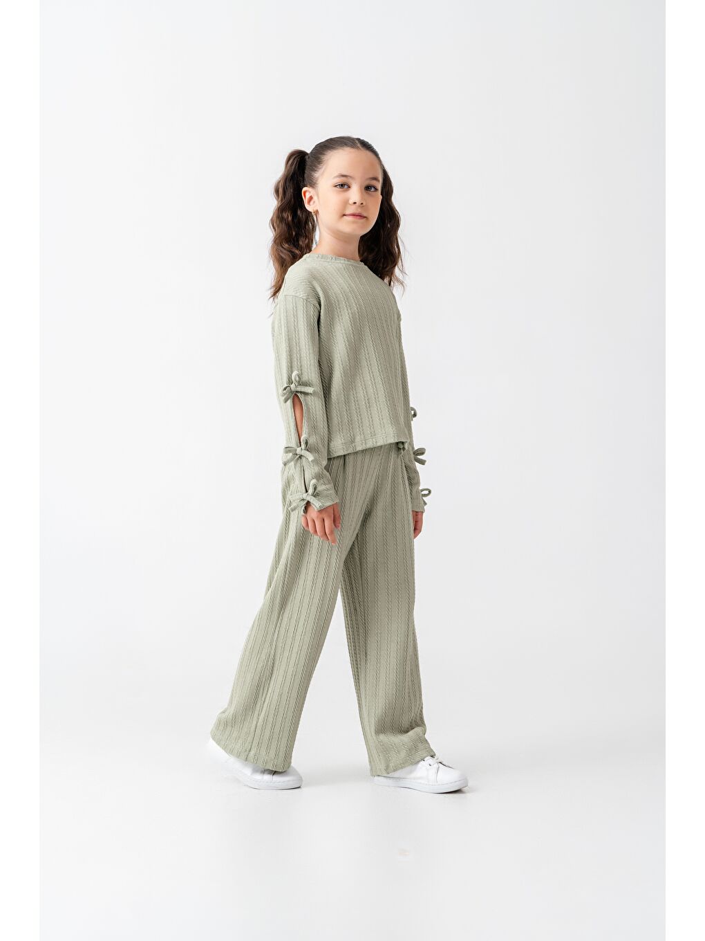 Kız Çocuk Pamuklu Yeşil Bağcıklı Kol Detaylı Takım – Düz Paça-3