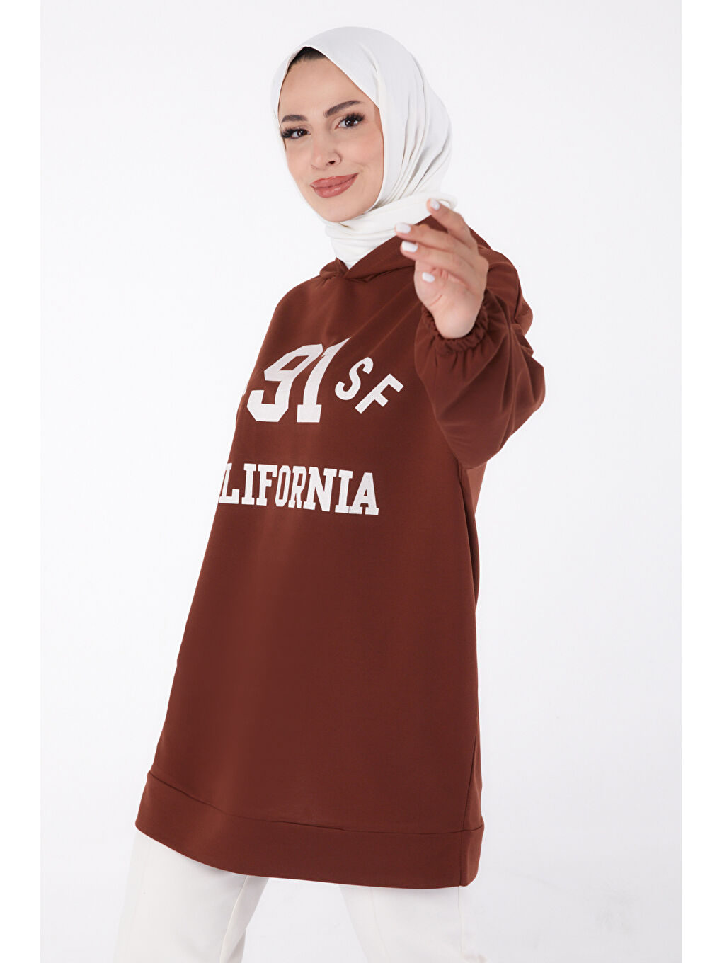 Kahverengi Kapüşonlu Yaka Kadın Kahve Baskılı Sweatshirt 13329
