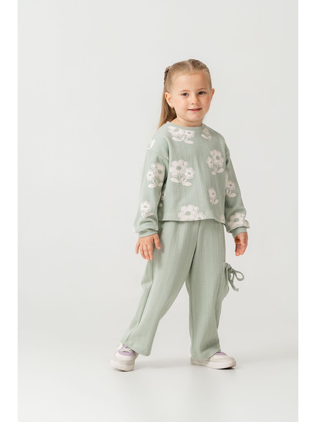 Kız Çocuk Pamuklu Yeşil Çiçek Desenli Takım – Bağcıklı Pantolon-1