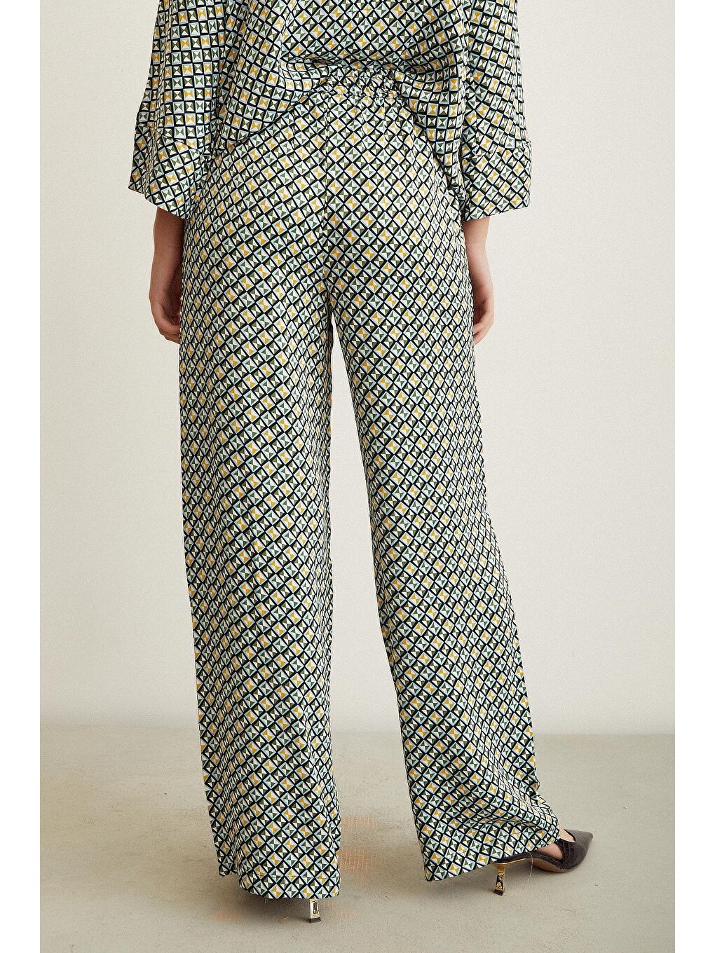 Yeşil Beli Lastikli Salaş Pantolon-1