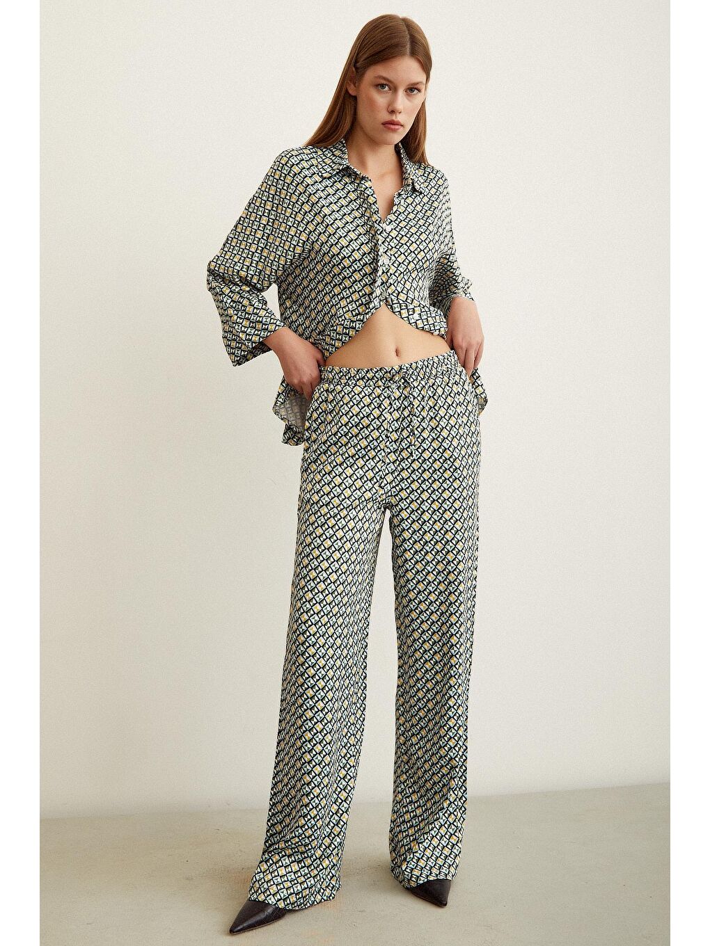 Yeşil Beli Lastikli Salaş Pantolon-2