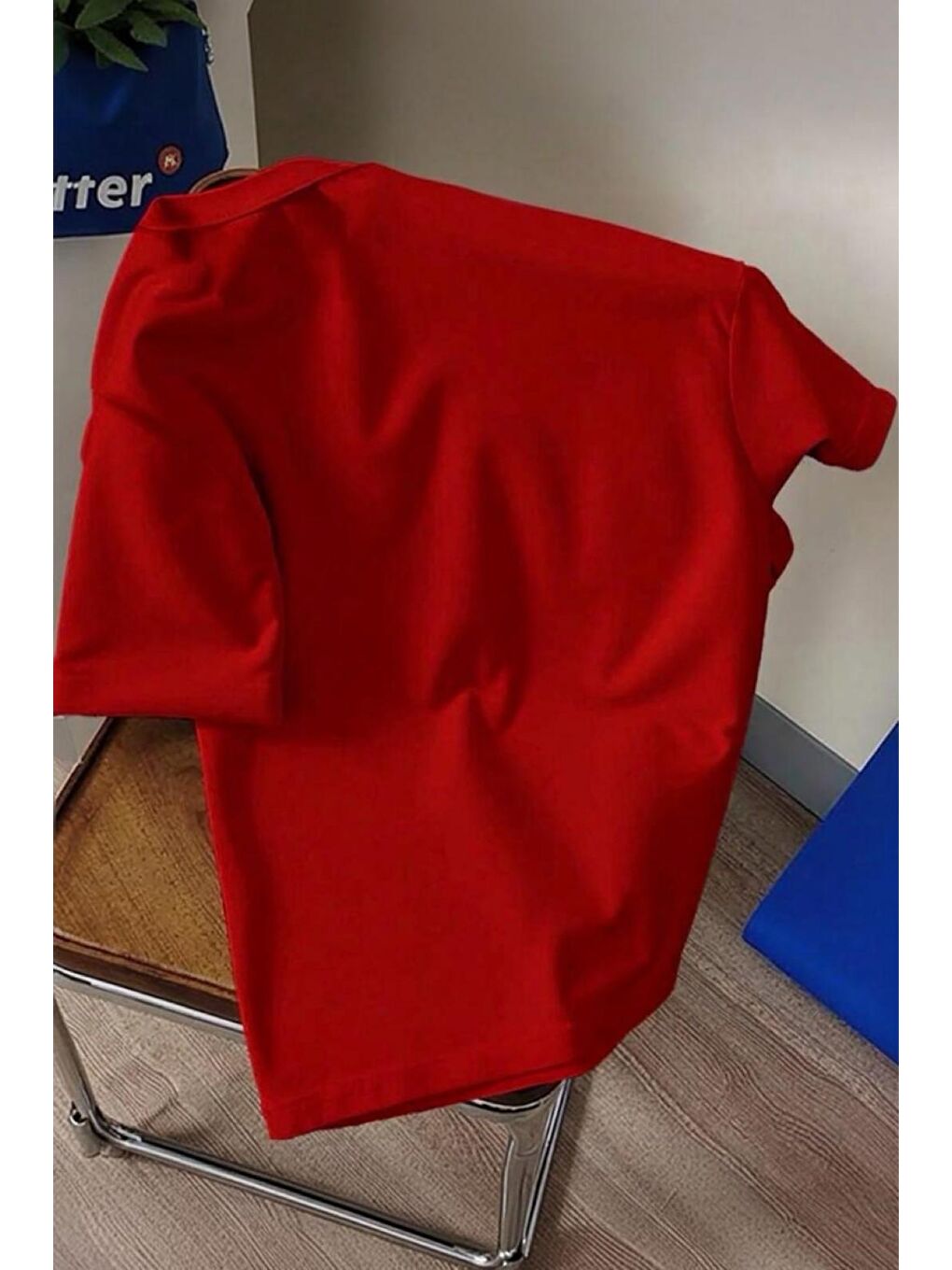 Kırmızı Gym Bunny - Halter Kaldıran Tavşan Baskılı Unisex Oversize Pamuklu Tişört-2