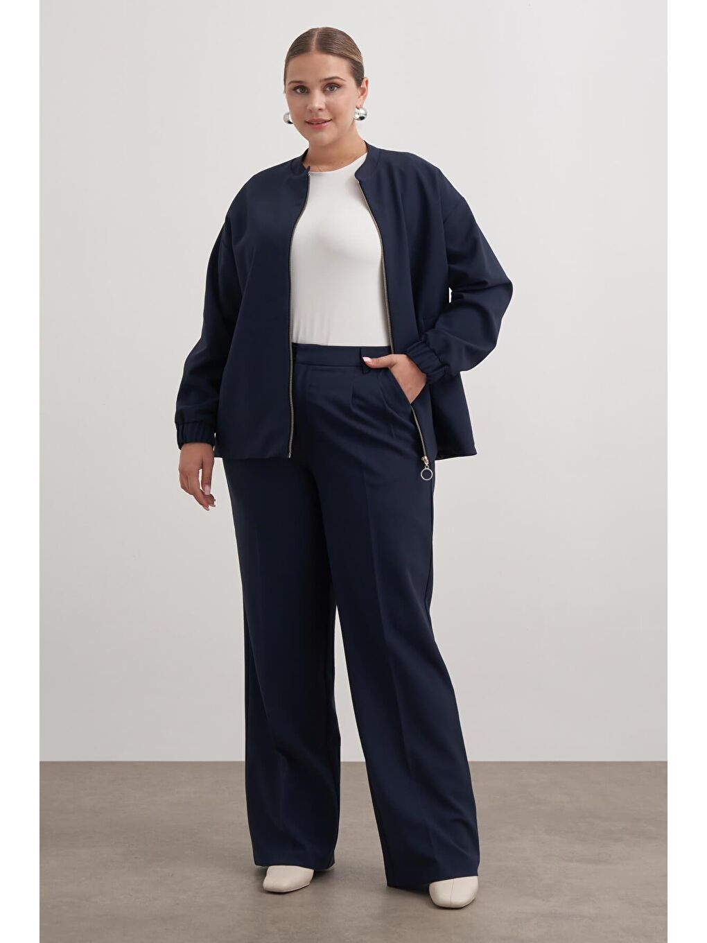 Lacivert Cep Detaylı Astarlı Stoperli Bomber Ceket-3