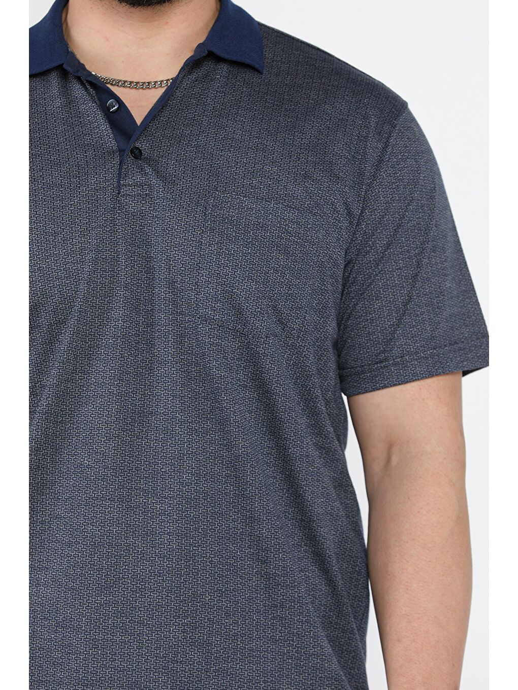 Lacivert Erkek Polo Yaka Tek Cepli Kendinden Desenli Tişört-3