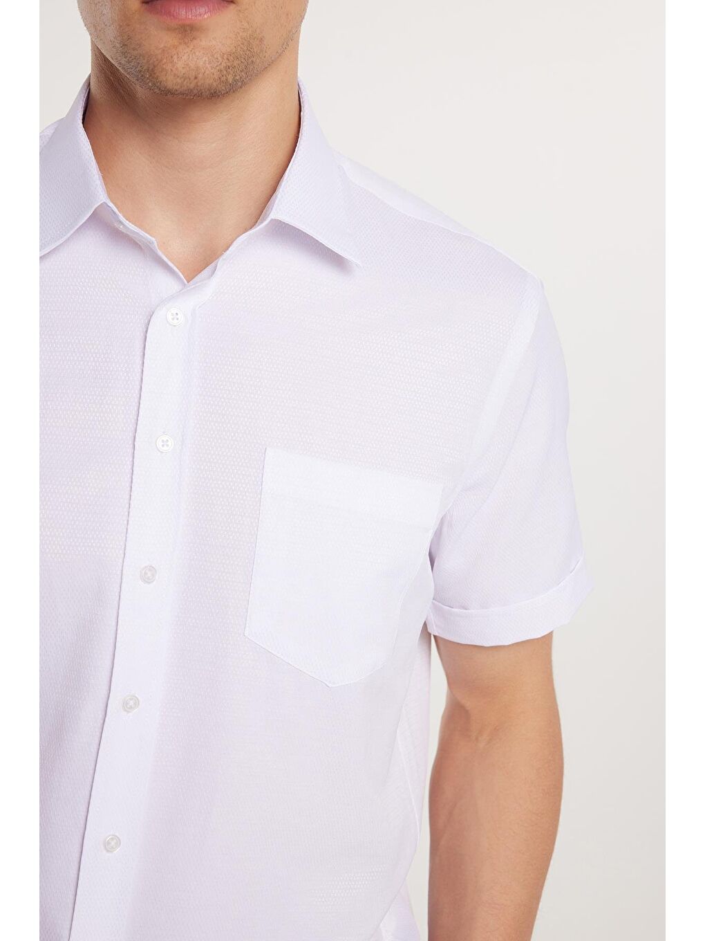 Erkek Regular Fit Klasik Kesim Kısa Kollu Pamuklu Tek Cepli Armürlü Beyaz Gömlek-2