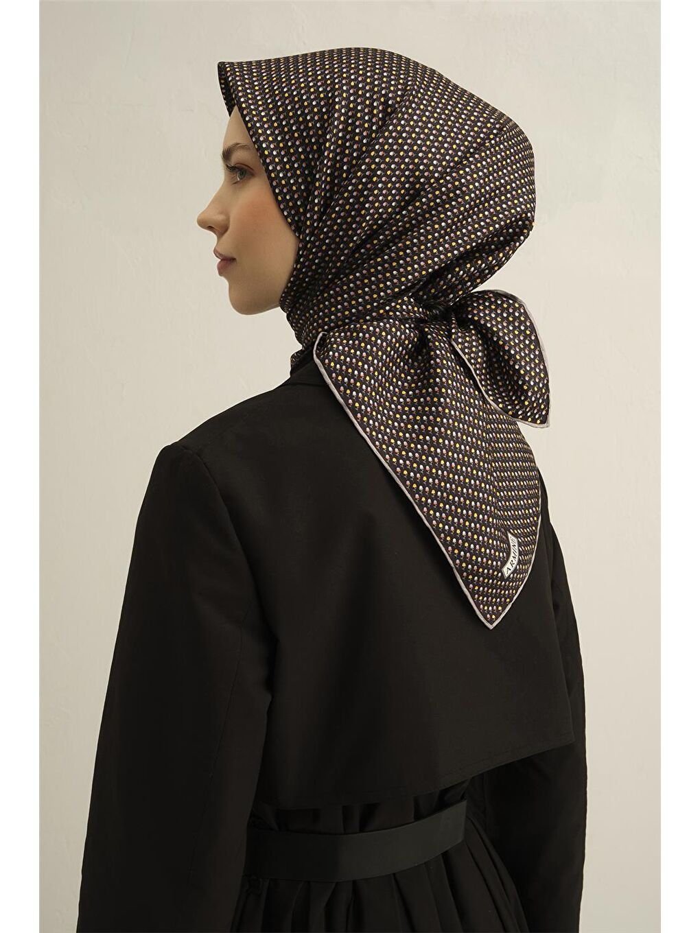 Kahverengi Çiçek Desenli Saf İpek Twill Eşarp 9307 04-2