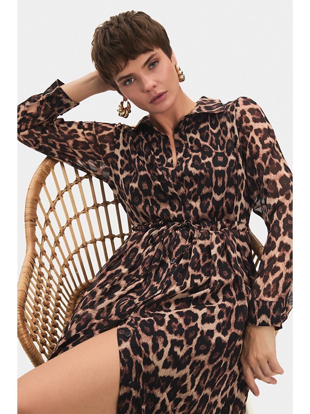 Bej Kadın Gömlek Yaka Leopar Desenli Maxi Elbise-3