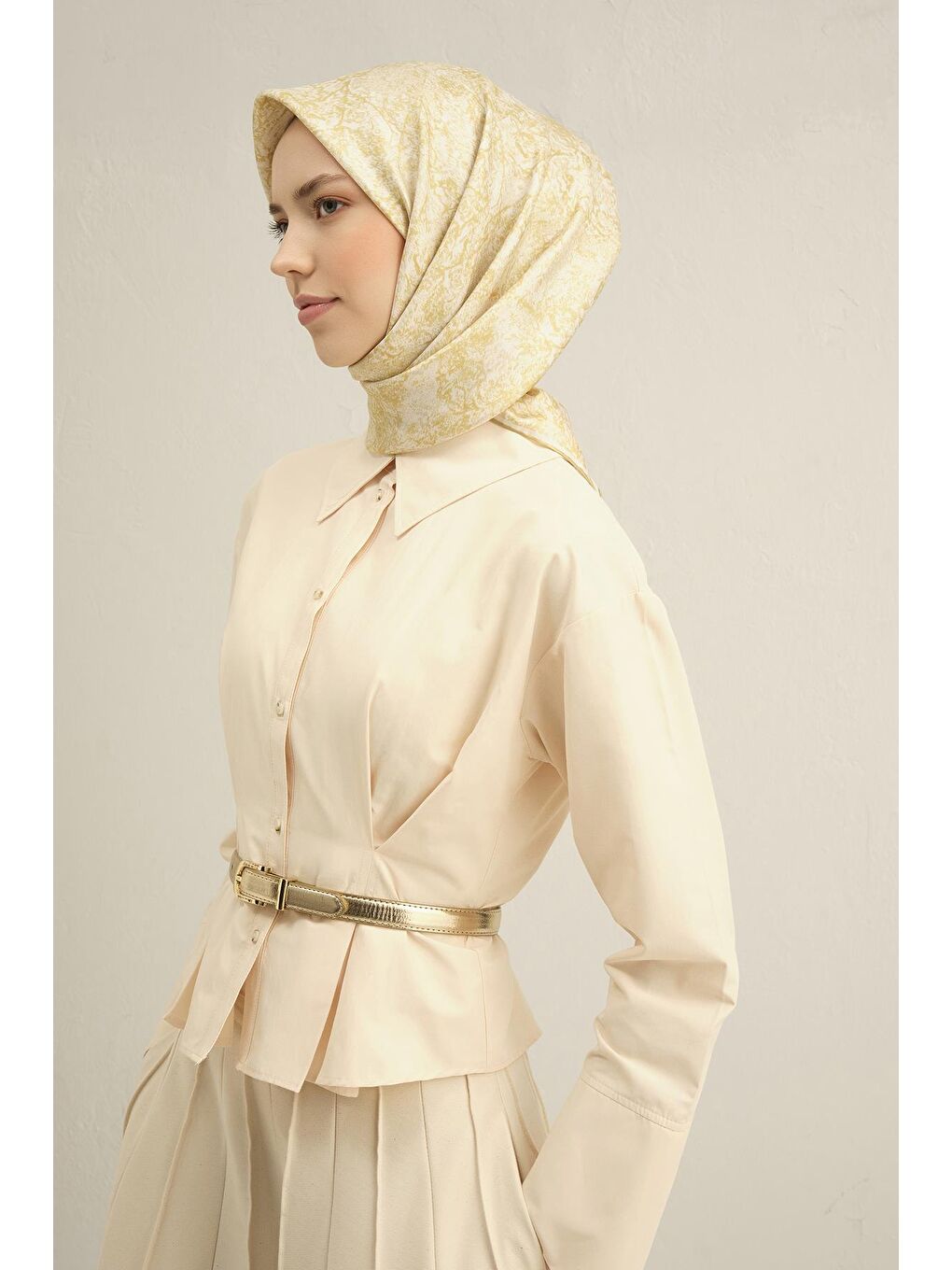 Bej Çiçek Desenli Saf İpek Sura Eşarp 9311 07-1