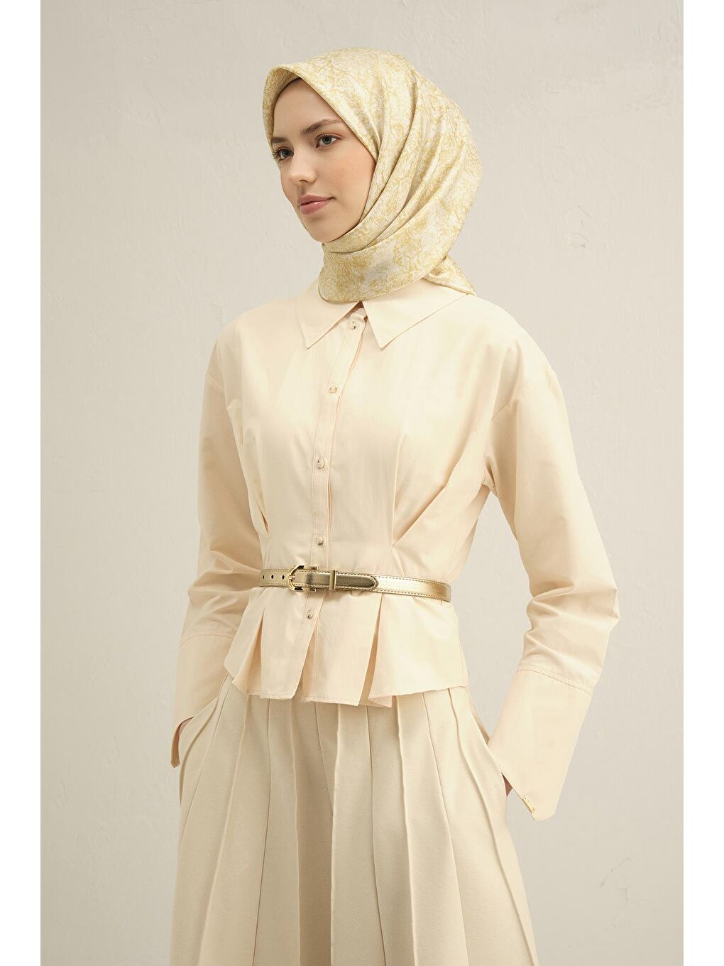 Bej Çiçek Desenli Saf İpek Sura Eşarp 9311 07-2