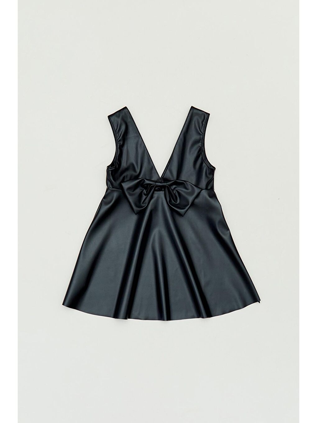 Siyah Suni Deri Fiyonk Detaylı  Kız Çocuk Elbise Takım-2