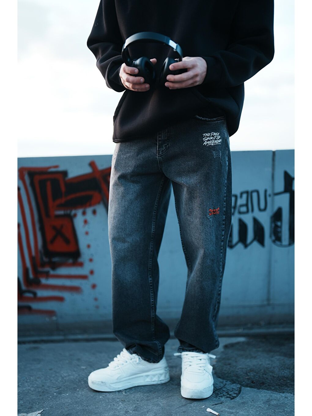 Erkek Baggy Fit Nakışlı Frayed Jean Pantolon Siyah-2