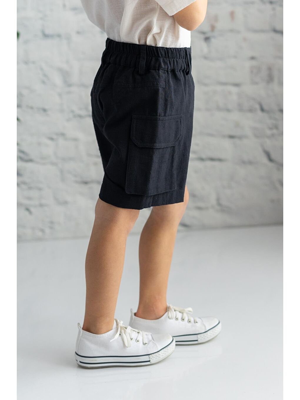 Siyah Erkek Çocuk Kargo Cepli Dokuma Şort-1