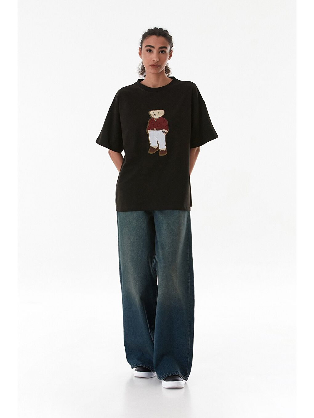 Siyah Ayıcık Nakışlı Oversize Tişört-4