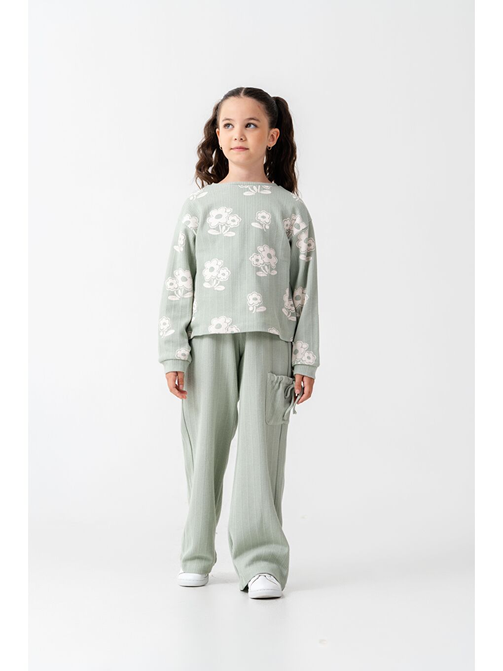Kız Çocuk Pamuklu Yeşil Çiçek Desenli Takım – Bağcıklı Pantolon-6