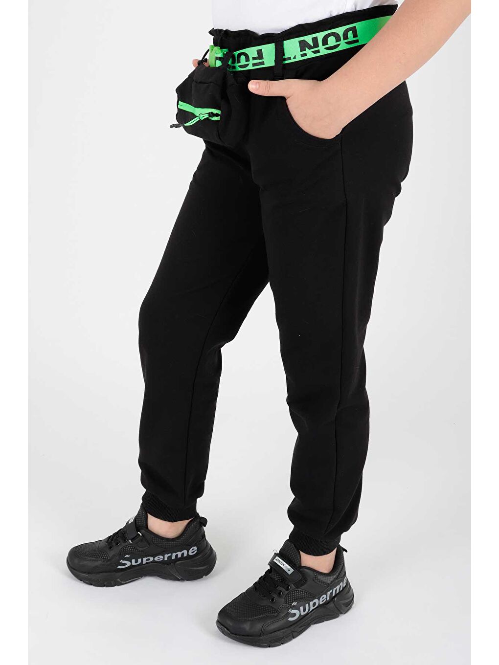 Siyah Kids Kız Çantalı Eşofman Altı Cepli Bağcıklı Lastikli Dar Paça Pamuklu Eşofman Altı Ak722547-4