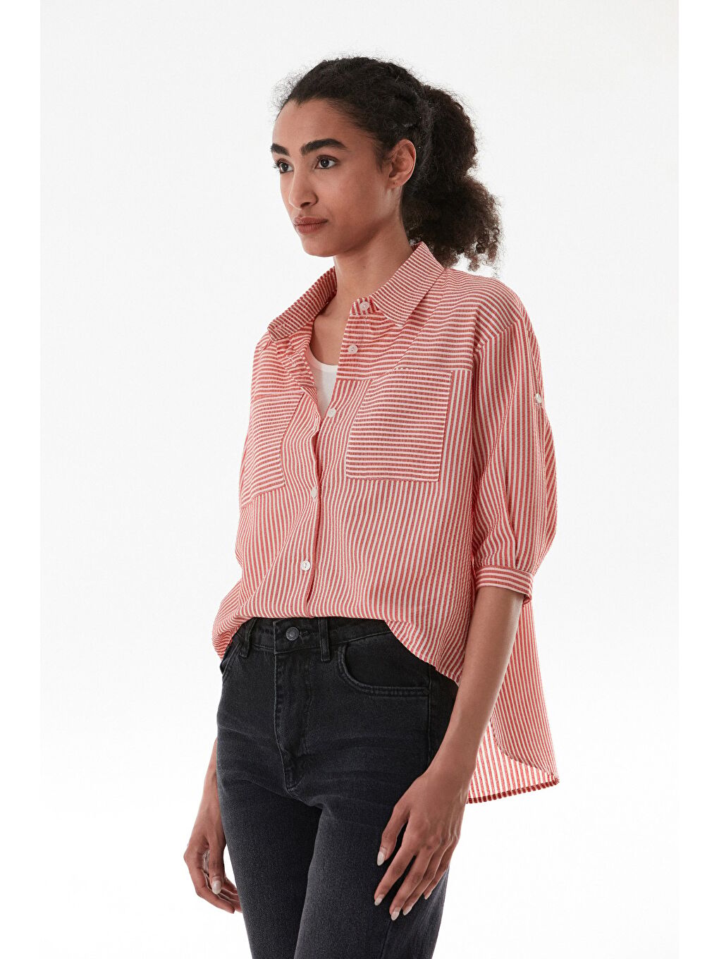 Kırmızı Çizgili Body Detaylı Çift Cepli Crop Gömlek-1