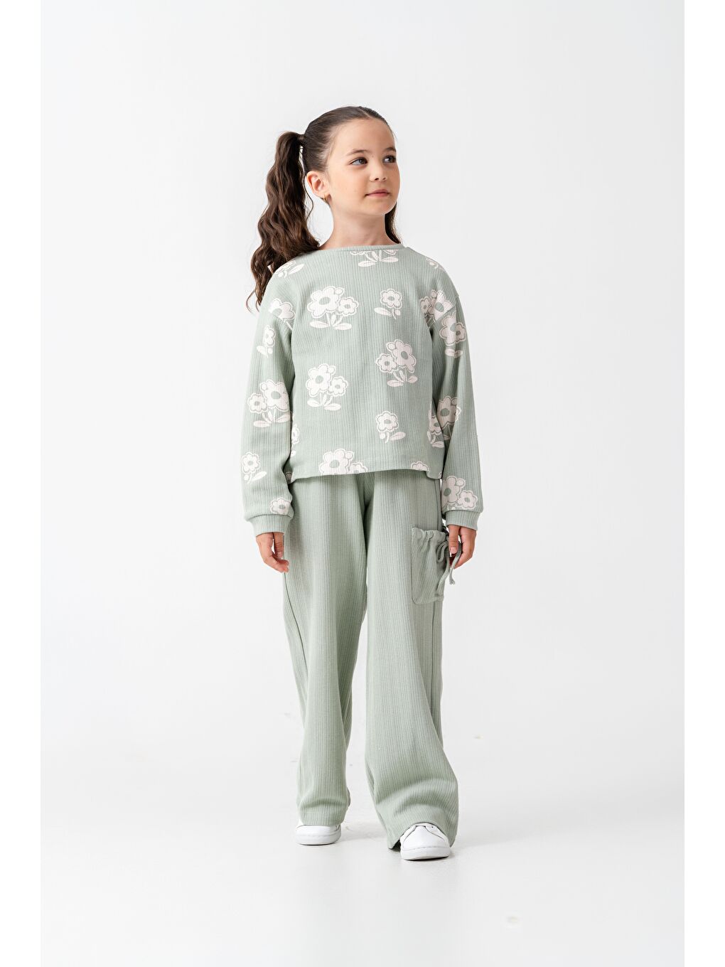 Kız Çocuk Pamuklu Yeşil Çiçek Desenli Takım – Bağcıklı Pantolon-8