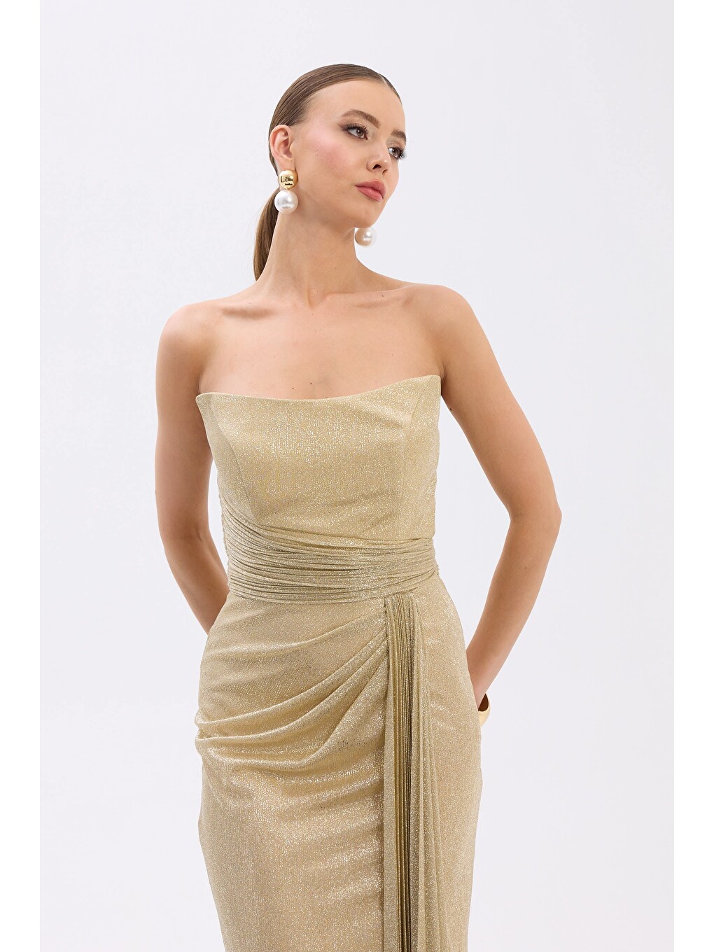 Sarı Gold Straplez Yırtmaçlı Simli Abiye Elbise-1
